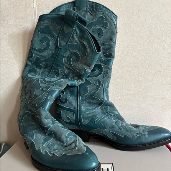Vibram Shoes - Women's Teal Cowboy Boots